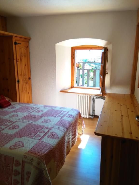 B&B La Vieille Meison De Pappa Sarre Exteriör bild