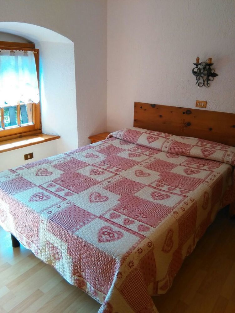 B&B La Vieille Meison De Pappa Sarre Exteriör bild