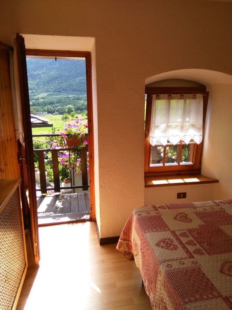 B&B La Vieille Meison De Pappa Sarre Exteriör bild