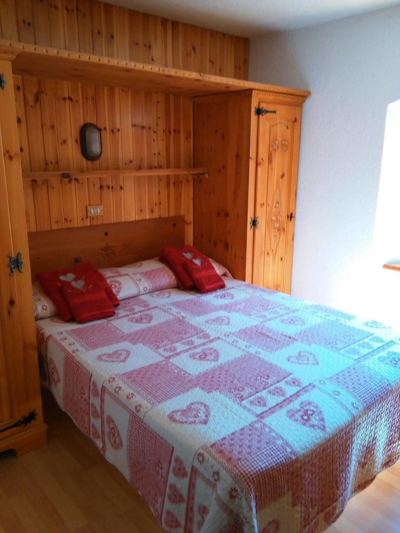 B&B La Vieille Meison De Pappa Sarre Exteriör bild